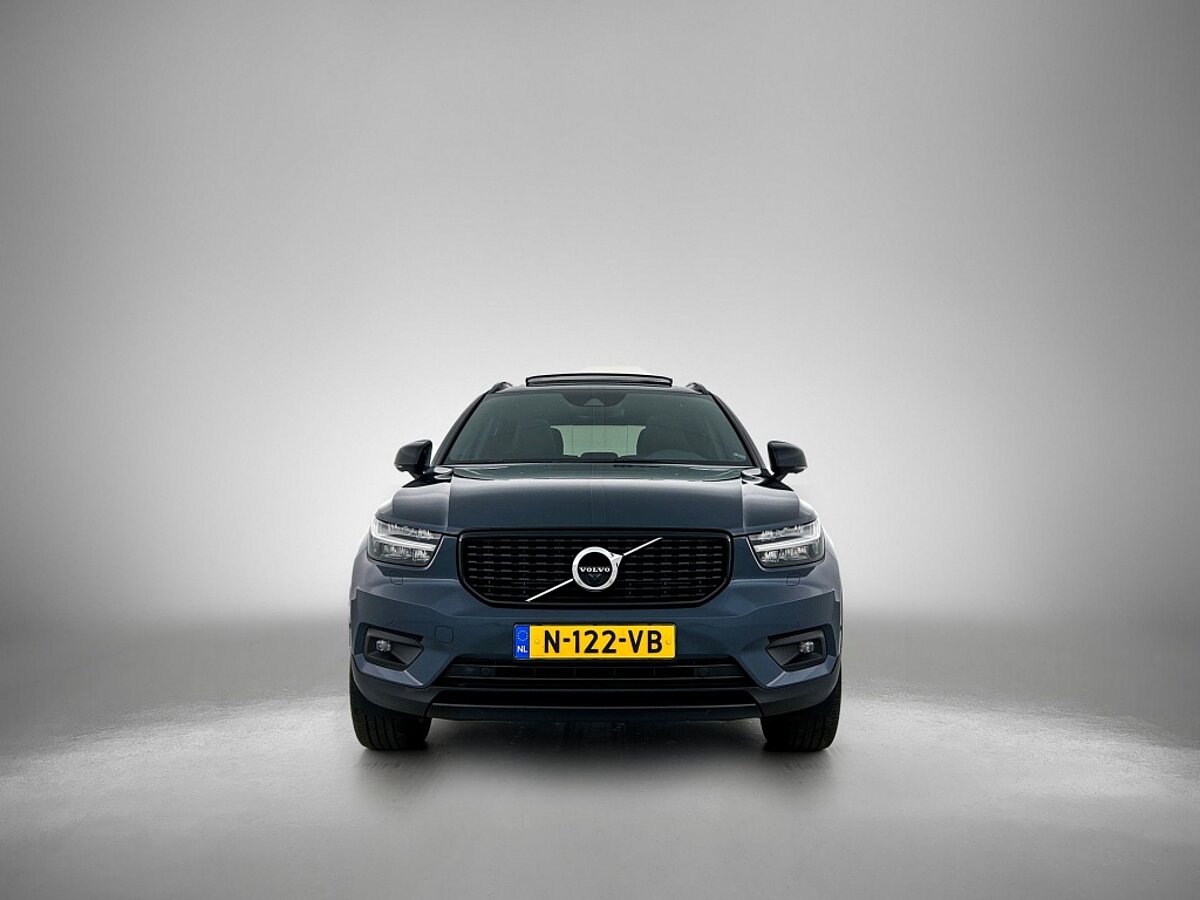 46877628 volvo xc40 1 5 t5 rech r design panorama dak harman kardon 6