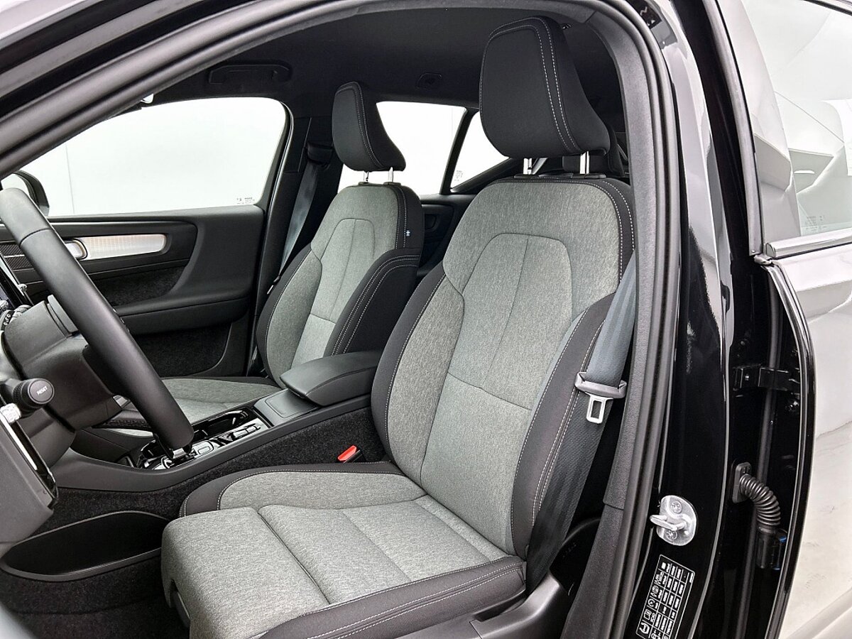 47460046 volvo xc40 2 0 b4 plus dark memory seats trekhaak climate pack 66
