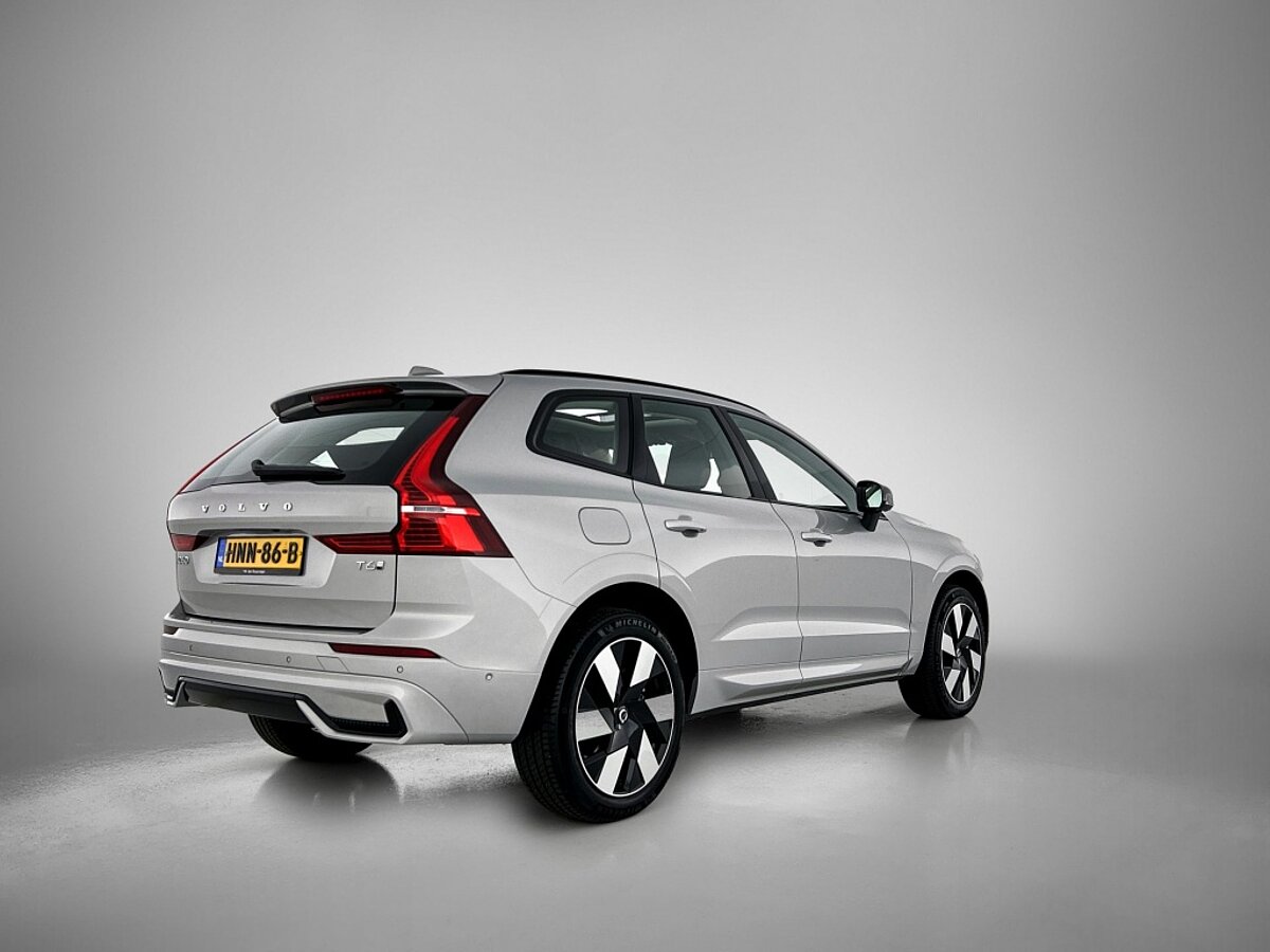 47466131 volvo xc60 t6 awd ultra dark plug in hybrid 4 02
