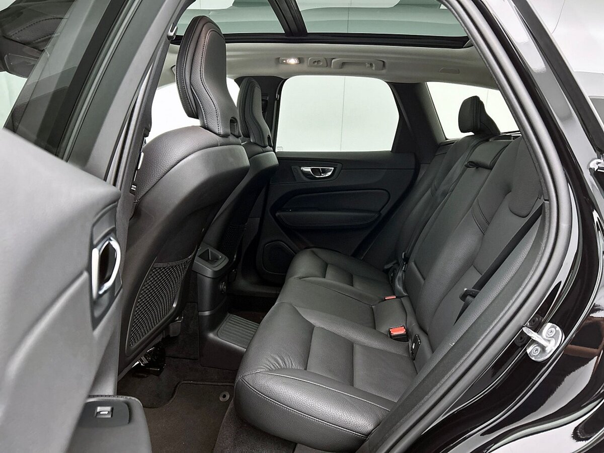 45377194 volvo xc60 2 0 t6 awd plus dark 94