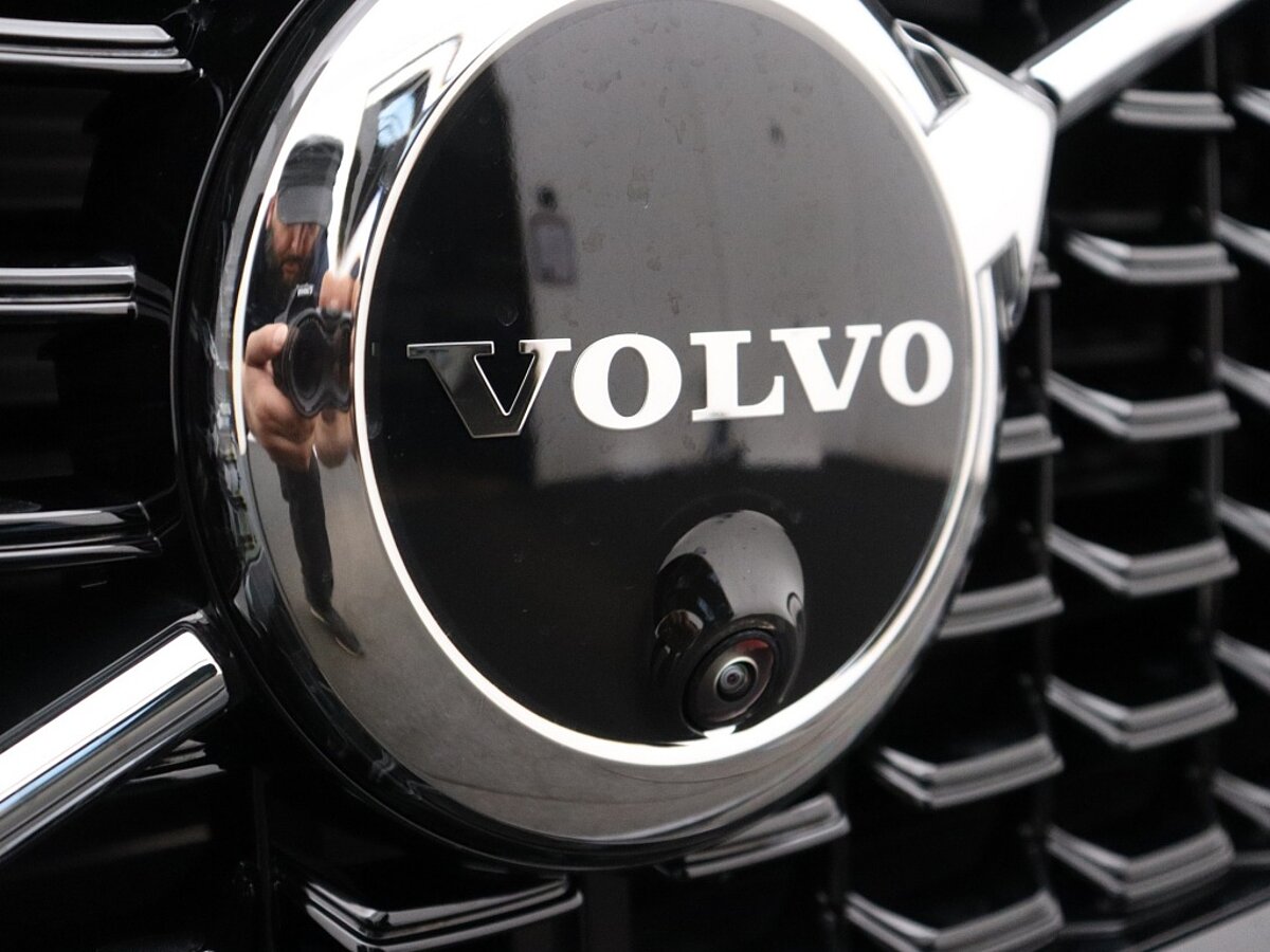 38829080 volvo xc60 2 0 t6 awd plus dark 9ce1c0