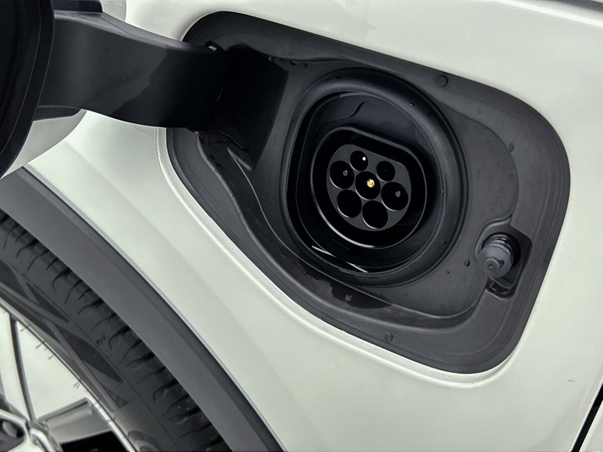 45493404 volvo xc40 1 5 t4 recharge r design panoramadak 36