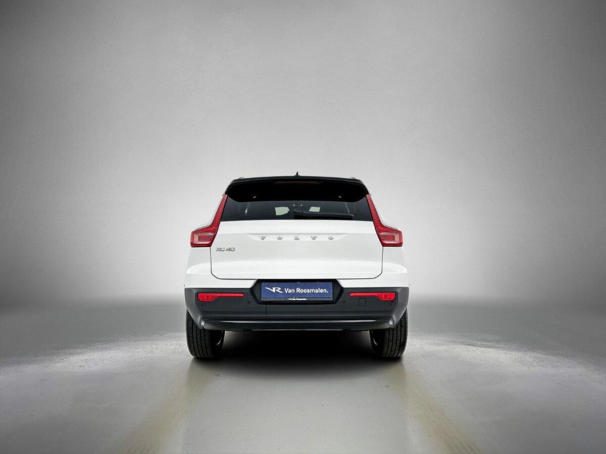45493404 volvo xc40 1 5 t4 recharge r design panoramadak 3 01