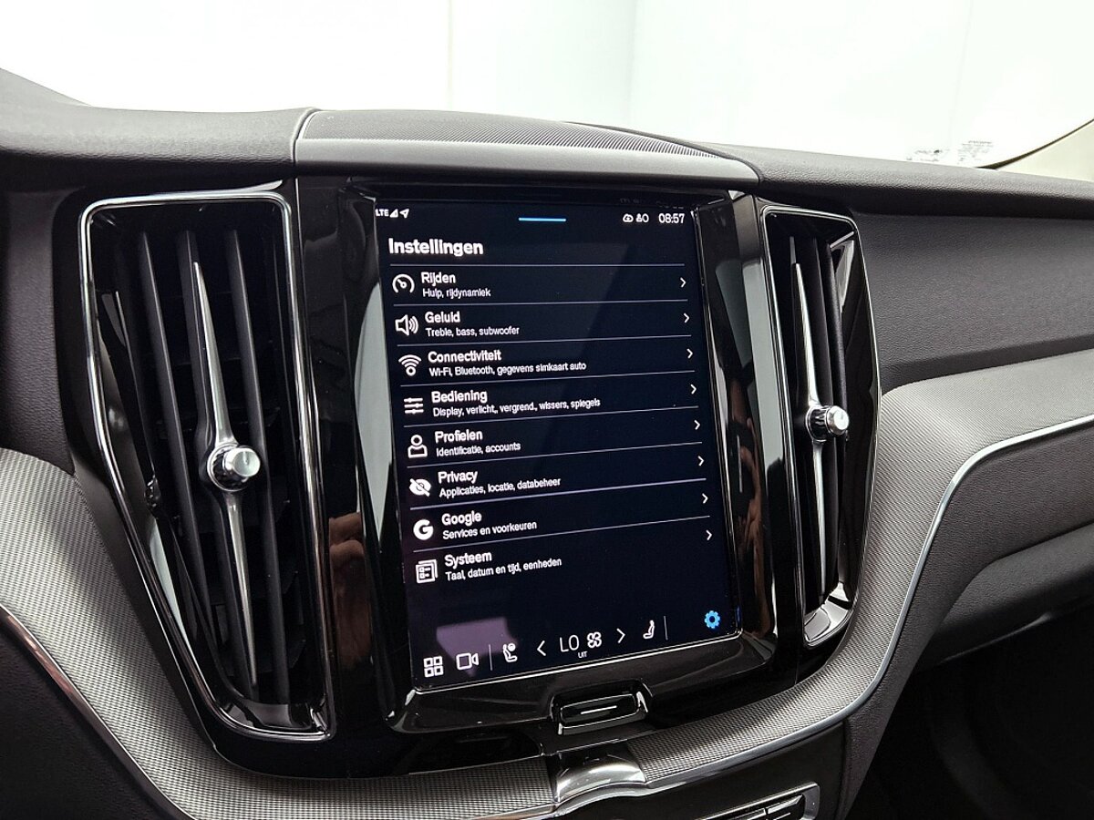 46744793 volvo xc60 2 0 t6 plus dark panorama dak all season trekhaak 7 09