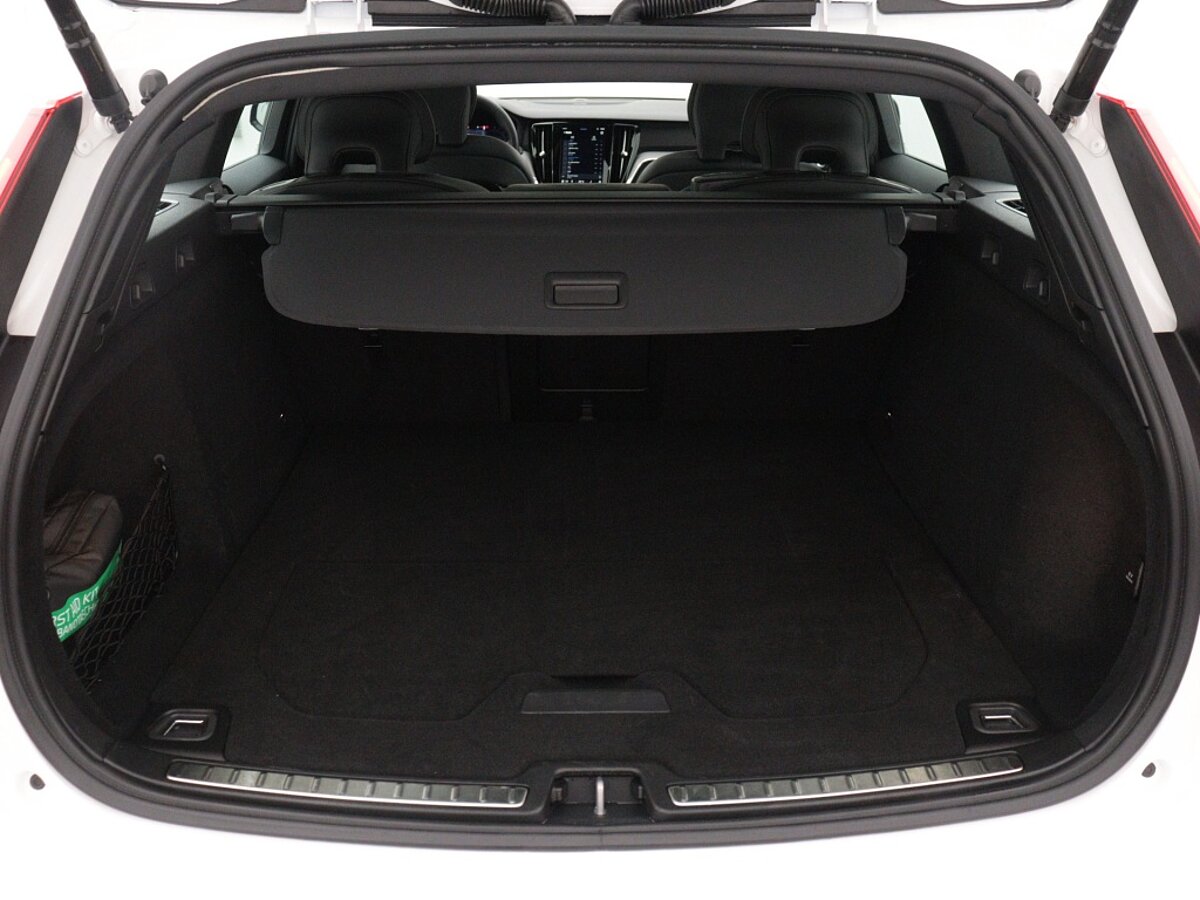41603058 volvo v60 2 0 b3 plus dark panoramadak trekhaak 360a camera 3c4645