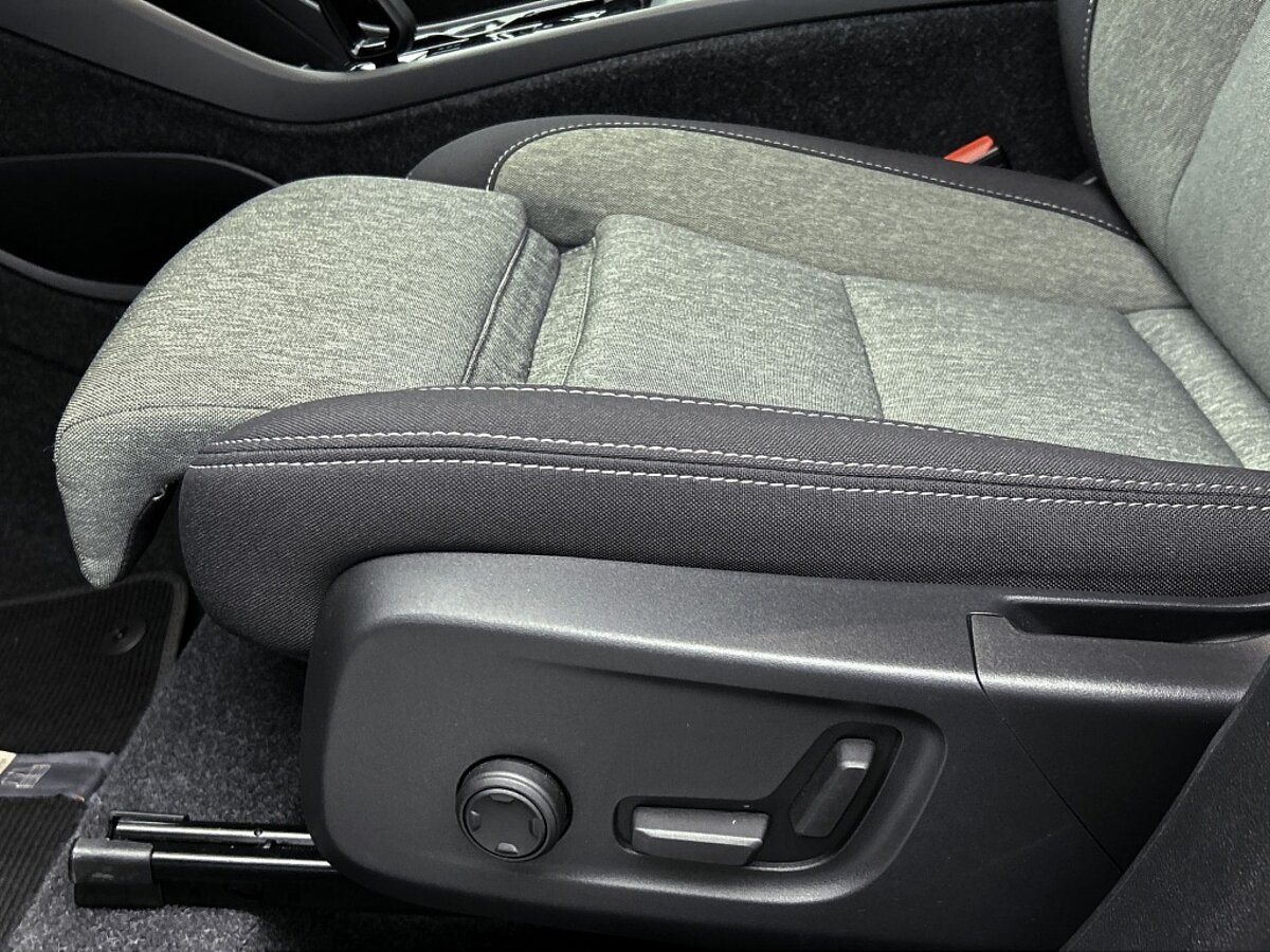 44729309 volvo xc40 2 0 b4 plus dark trekhaak elek verstelbare stoelen 28