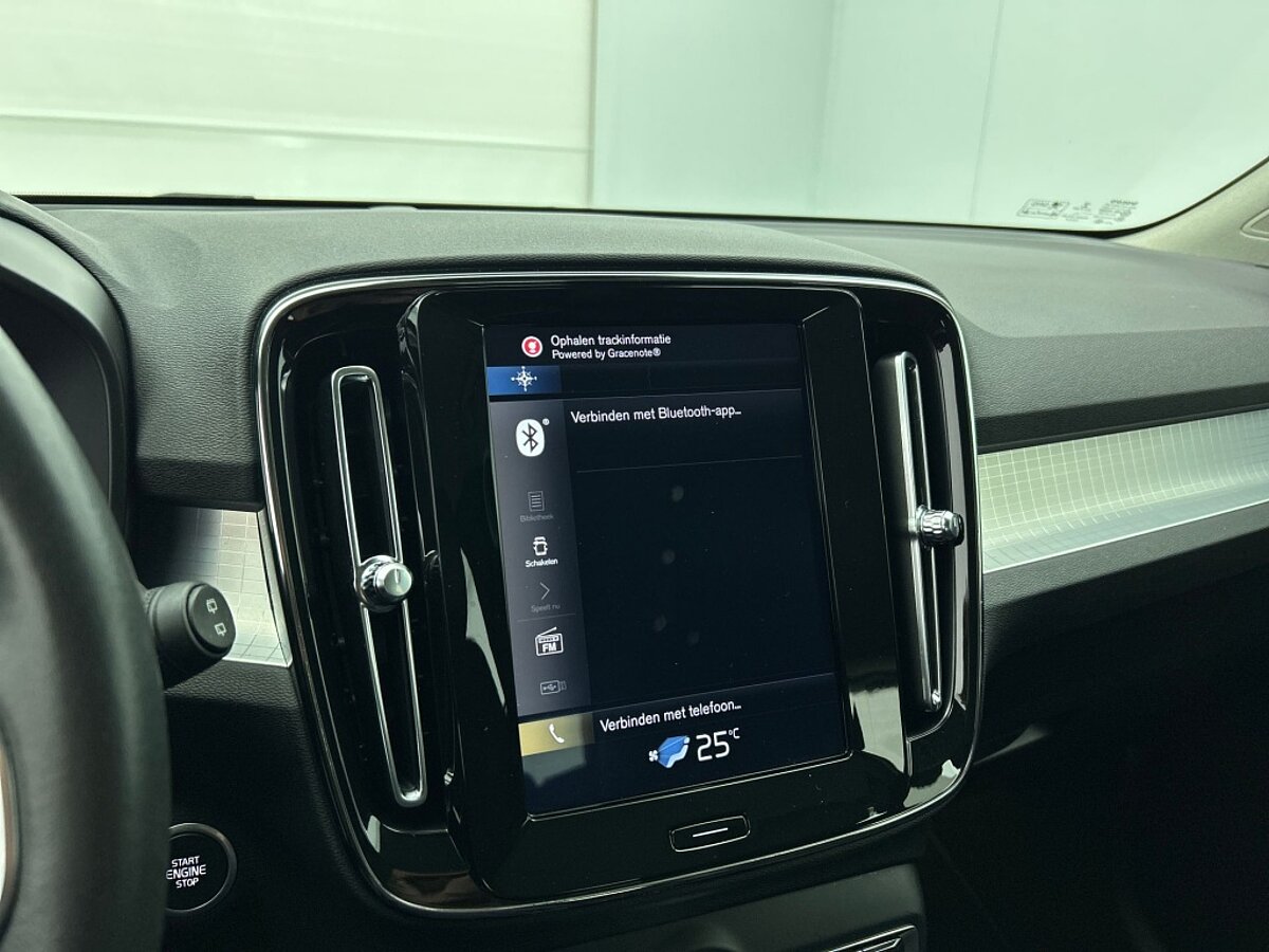 48792440 volvo xc40 t3 momentum pro camera elektrische klep styling kit 58