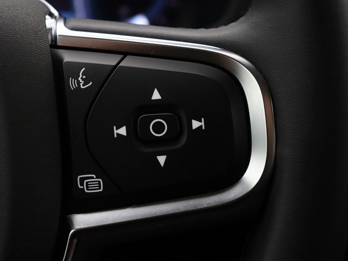 48861045 volvo v60 2 0 b3 essential edition 18 inch wielen trekhaak driver a 71