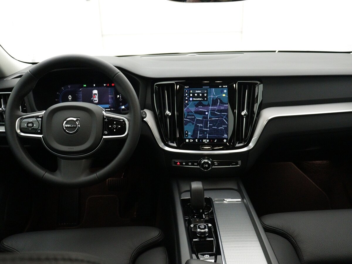 43852732 volvo v60 2 0 b4 plus dark trekhaak panoramadak 6 04