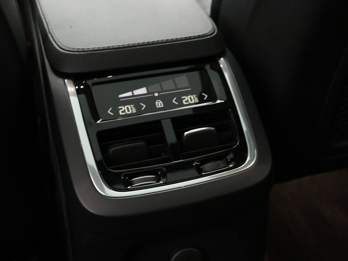 43937080 volvo xc90 2 0 t8 inscription trekhaak h k camera blis 137e02
