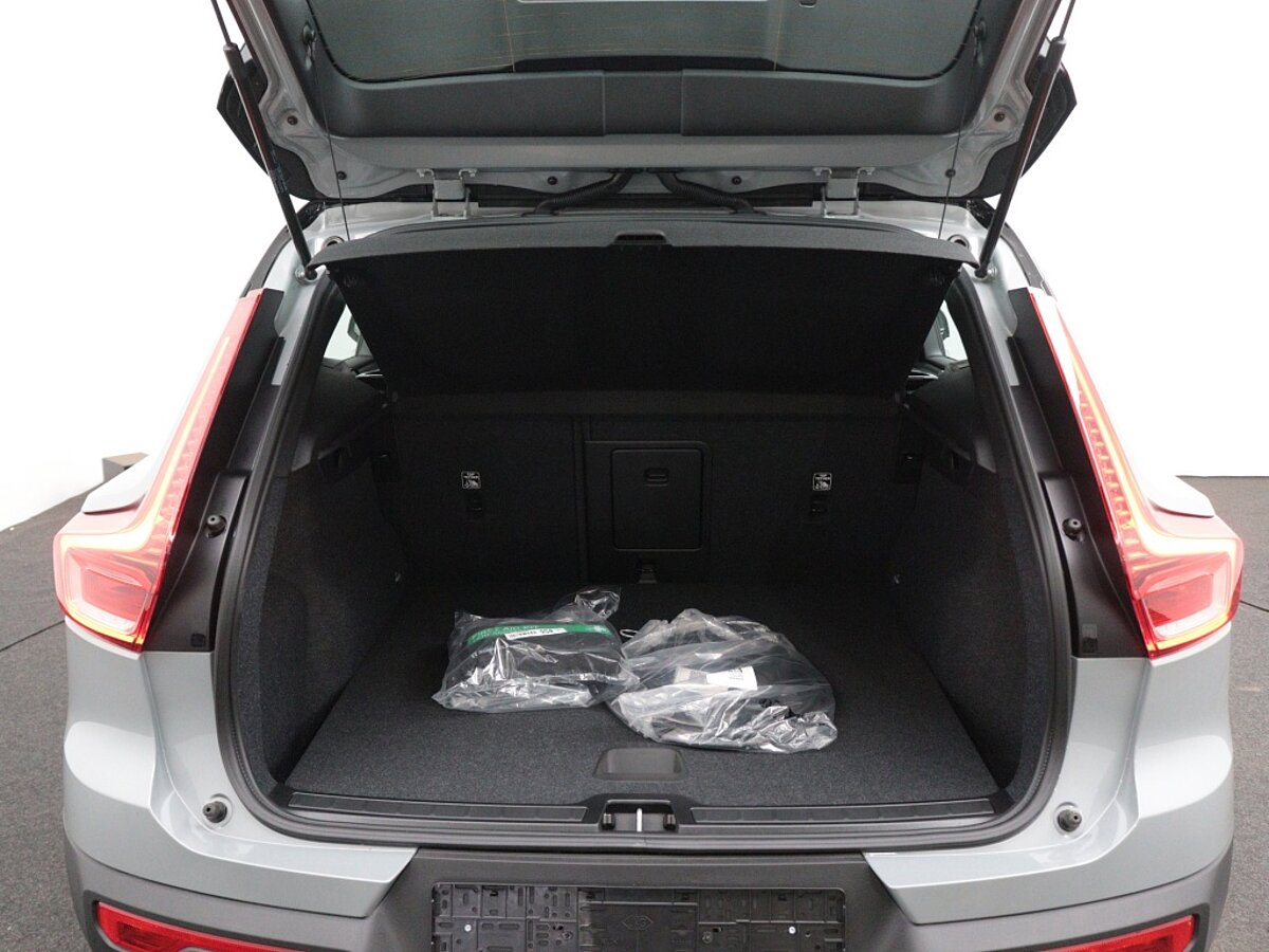46247872 volvo xc40 extended range core 82 kwh 51