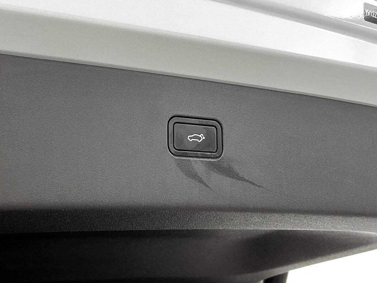 49302491 volvo ex30 extended range plus trekhaak stoelverw extra getint glas 56