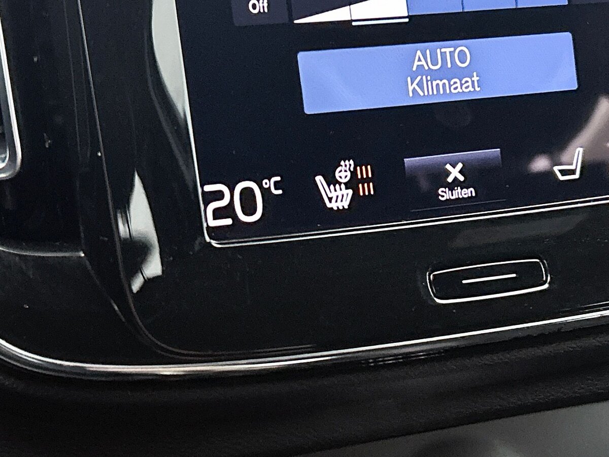 49783961 volvo xc40 1 5 t5 recharge r design 360ao camera bliss 9 02