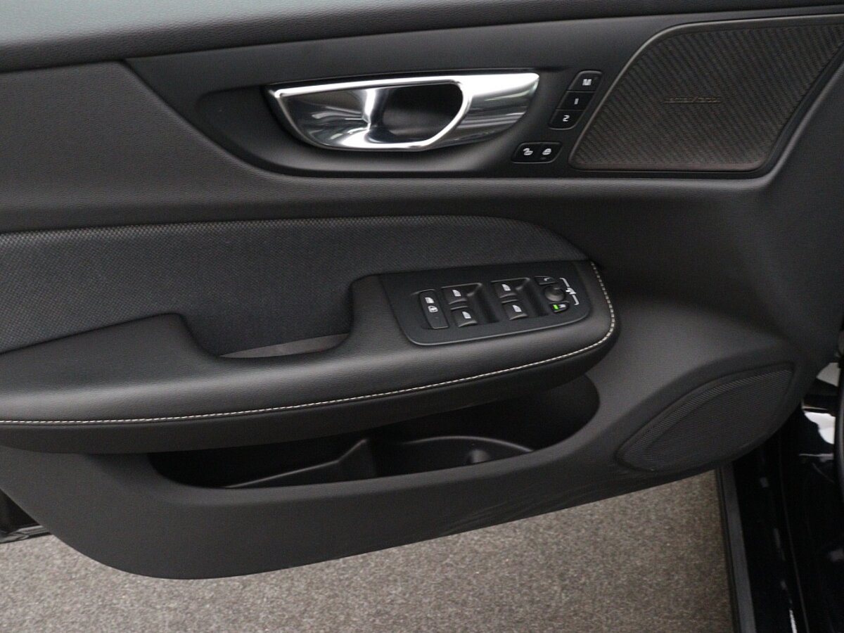 34336335 volvo v60 2 0 t4 r design 64