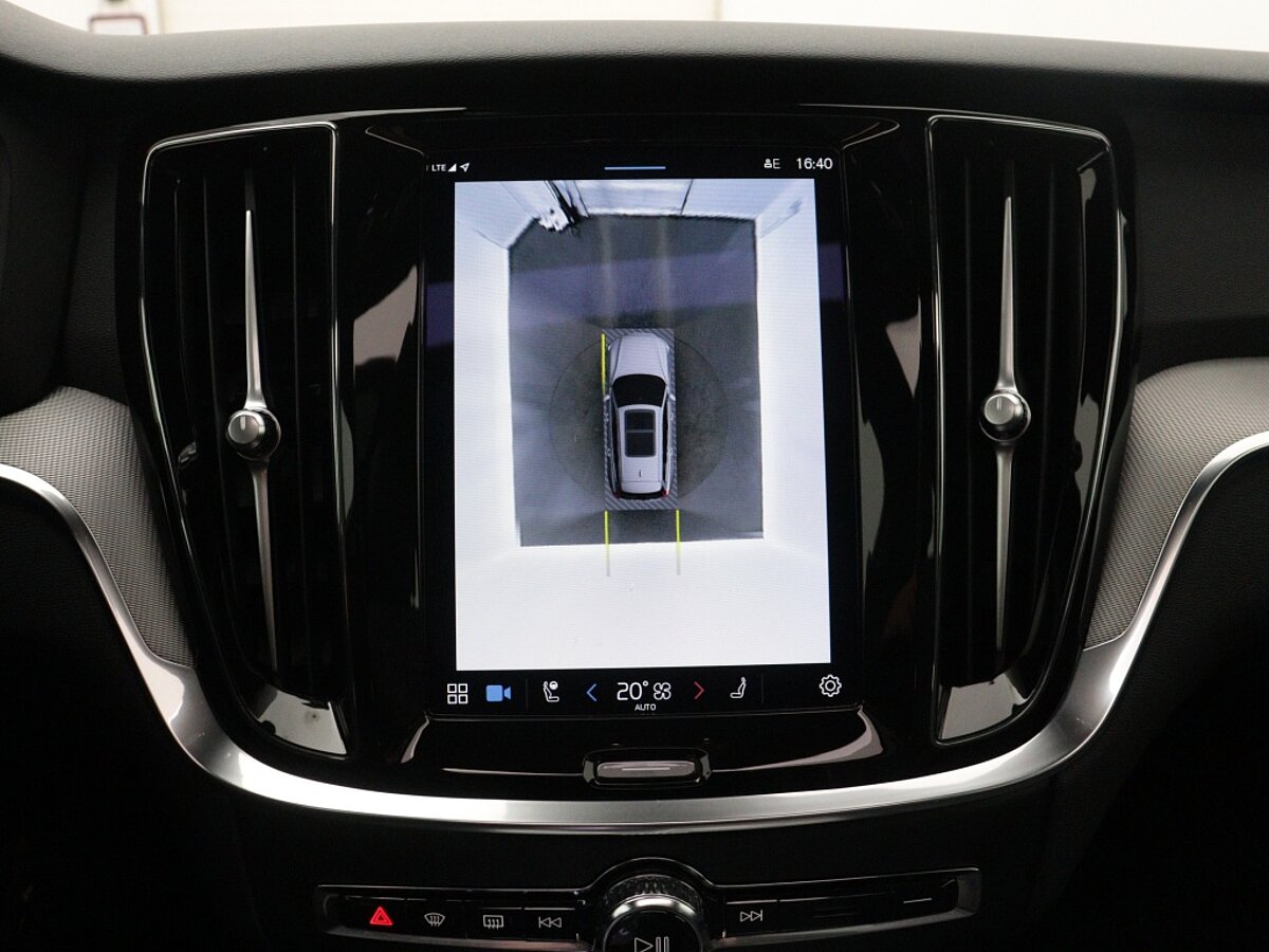 42420857 volvo v60 2 0 b3 plus dark panoramadak harman kardon trekhaak 360 921869