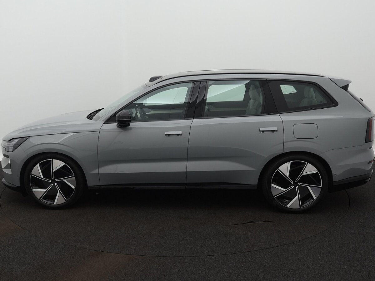 44243808 volvo ex90 twin performance ultra 111 kwh b w luchtvering bekleding w 2 01