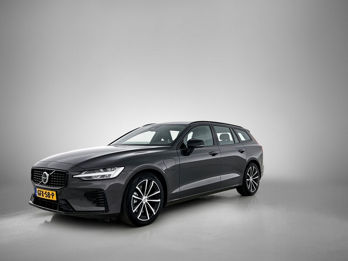 45956154 volvo v60 2 0 t6 awd plus dark 360a camera trekhaak panoramadak 3