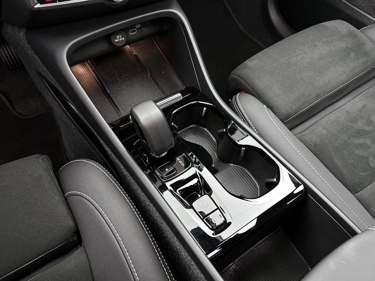 48515763 volvo xc40 b3 dark nubuck pano climate pack pilot assist memory s 66