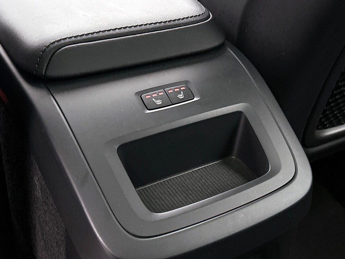 48760534 volvo xc60 2 0 t6 awd dark 3c2319