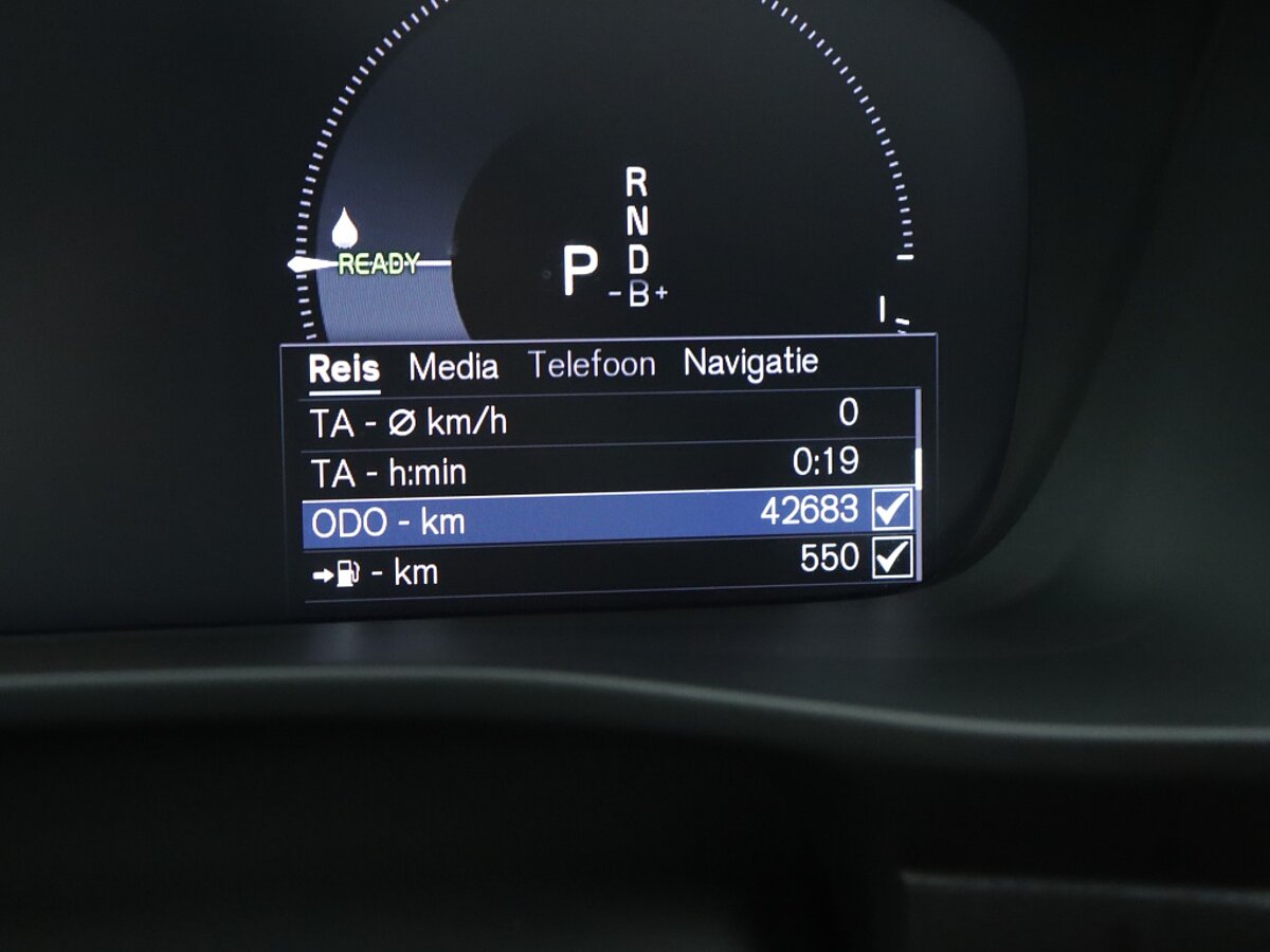 35487775 volvo xc40 1 5 t5 phev inscription panomama dak harman kardon leder cd31e9