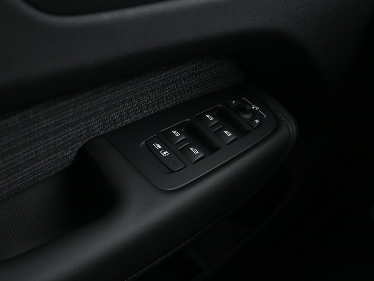 44246649 volvo xc60 2 0 t6 awd essential edition trekhaak panoramadak lage fis 89a4cb
