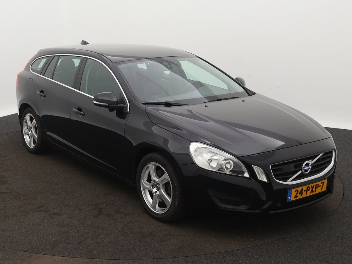 44683190 volvo v60 2 0t automaat momentum adaptive cruise navi leder 7 03