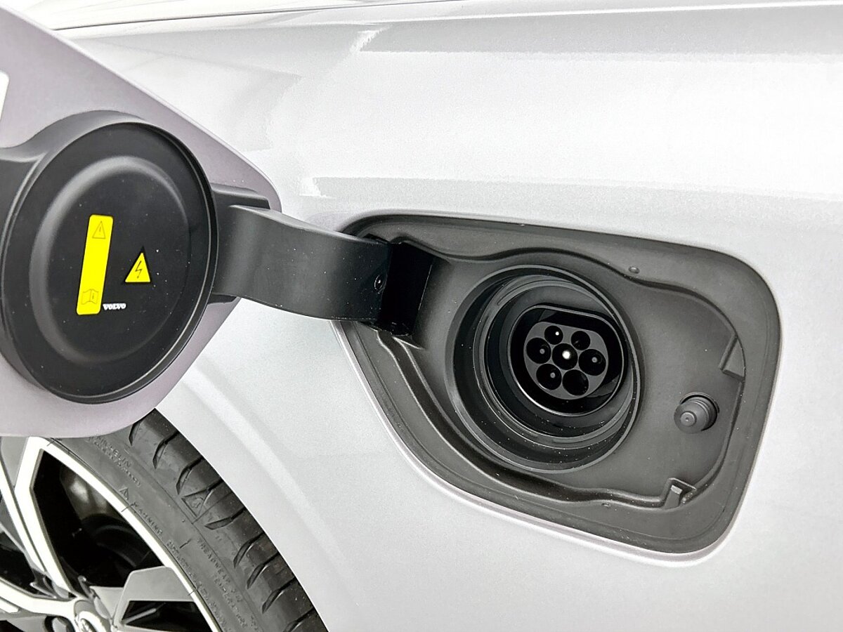 46456426 volvo v60 v60 t6 twin engine awd ultra dark uitvoorraad leverbaar 23