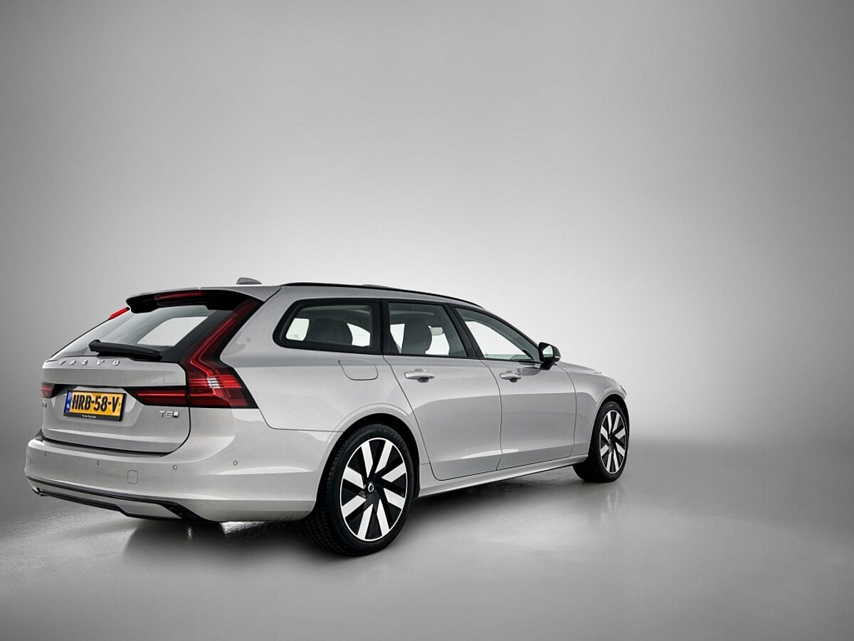 47270922 volvo v90 2 0 t8 awd uitra dark 4