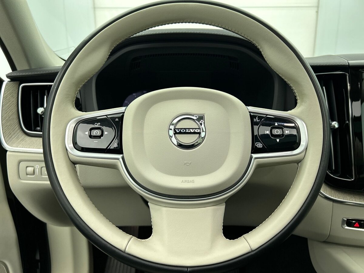 47458414 volvo xc60 2 0 t6 awd inscription long range luchtvering geventileerd l 46
