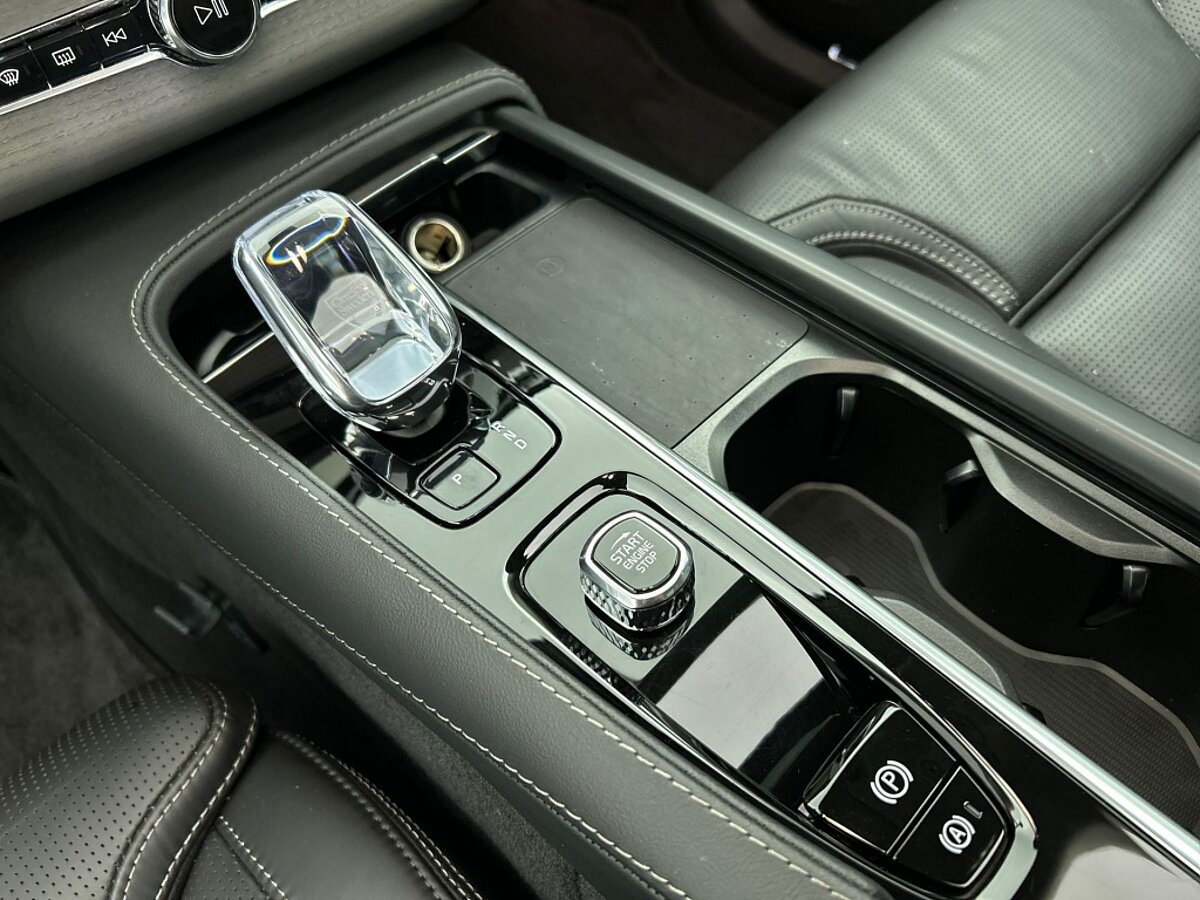 48454298 volvo xc90 2 0 t8 awd utimate dark leder luchtvering panoramadak tr a680bc