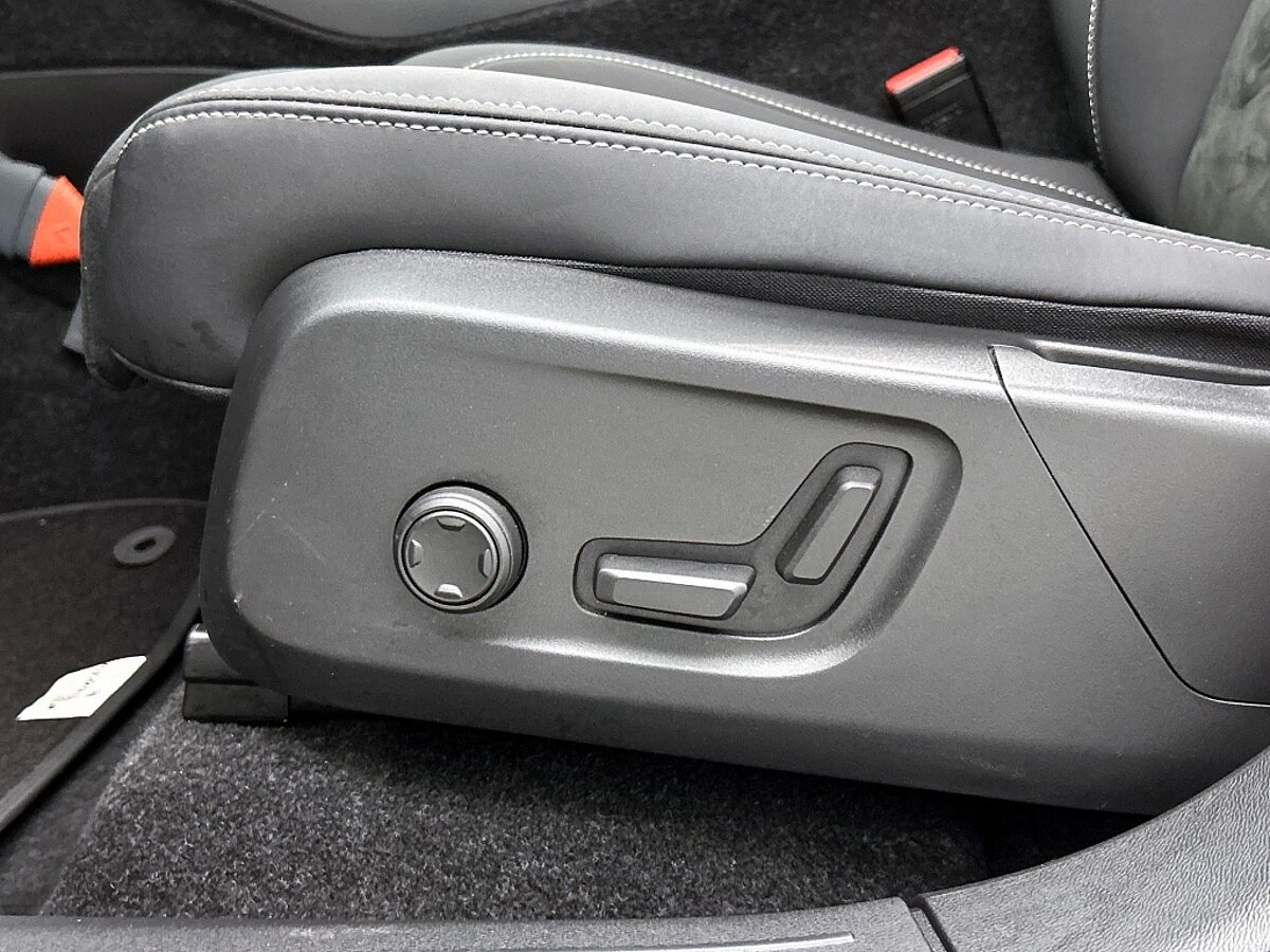 48534360 volvo xc40 ultimate pano 360 memory seats 20 inch all season 35