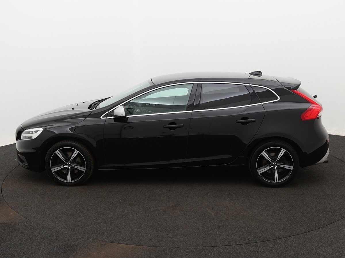 35472655 volvo v40 2 0 t4 bns sport panorama dak navigatie camera achter le 2 02