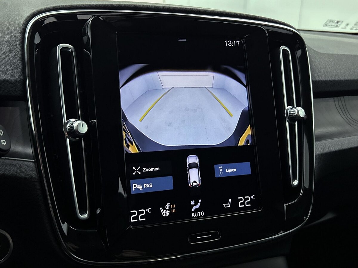 44339731 volvo xc40 1 5 t4 recharge plus bright harman kardon pilot assist ele 93