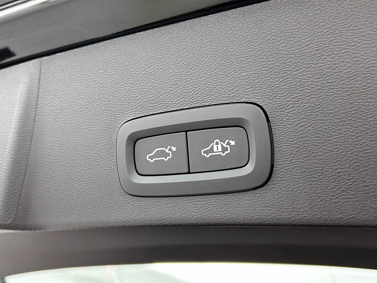 47270753 volvo xc40 2 0 b4 plus dark automaat trekhaak harman kardon 21