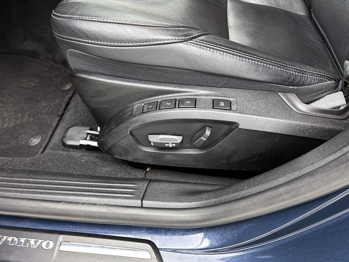 49112989 volvo v40 1 6 t4 summum climate pack memory seats leder 54