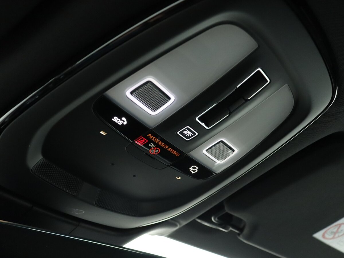 35175248 volvo v90 2 0 t6 recharge awd ultimate dark luchtvering 20 inch 16