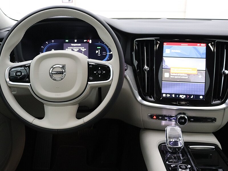 39204298 volvo v60 2 0 t6 awd plus dark 6 27
