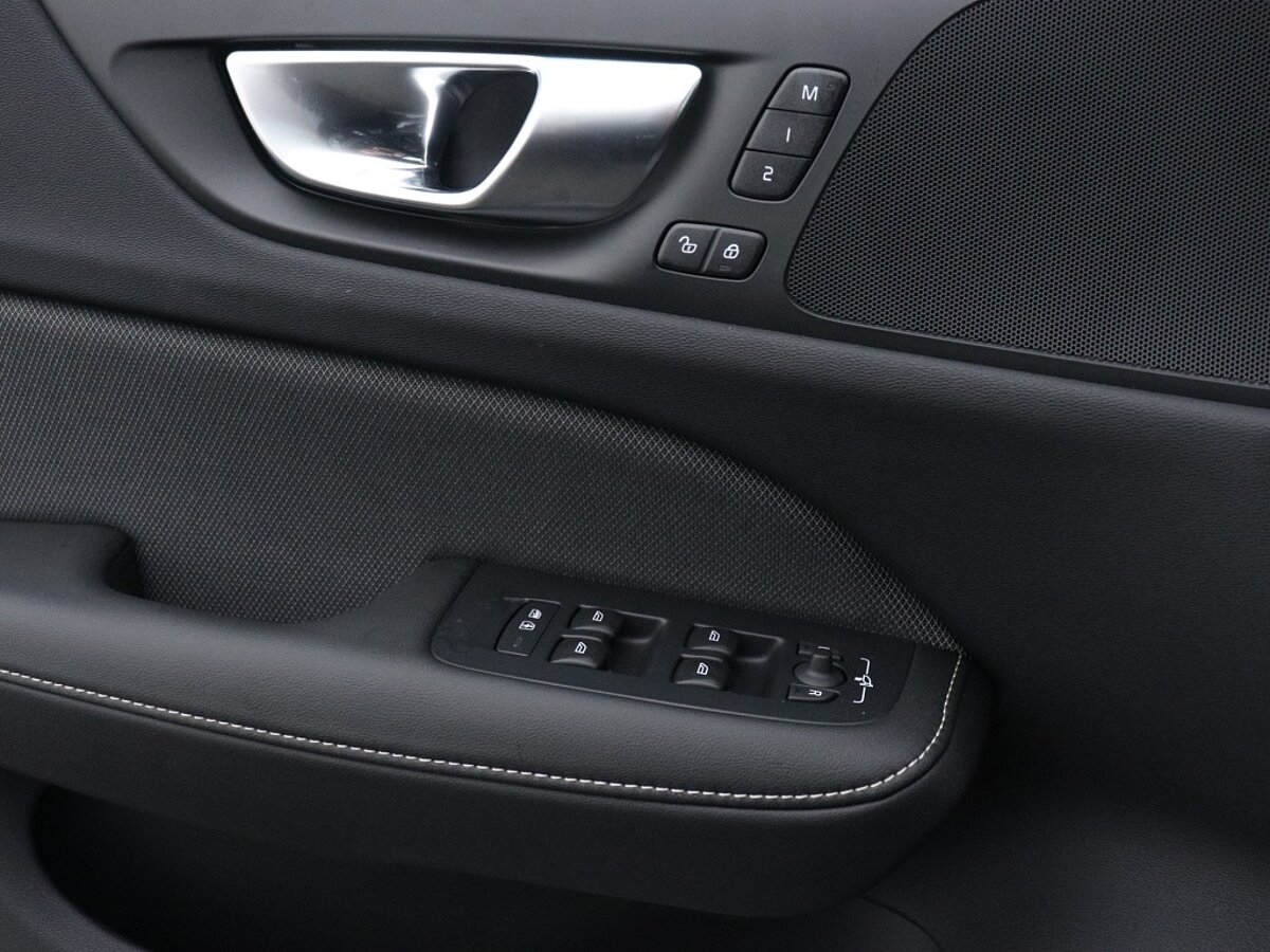 43755346 volvo v60 2 0 b4 197 pk plus dark nappa open grid bekleding electris a6f488