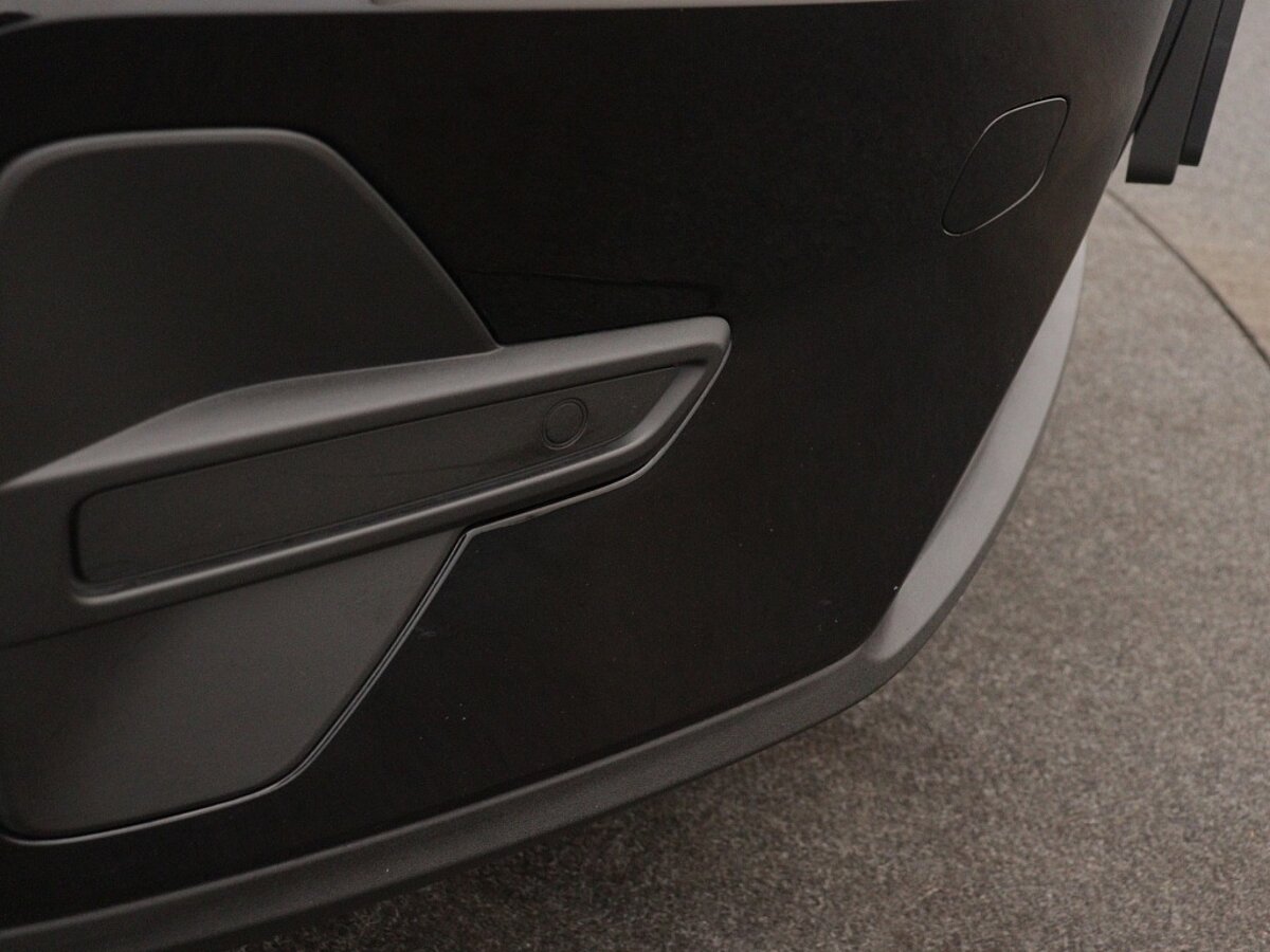 43888100 volvo xc40 2 0 b3 essential fe0d02