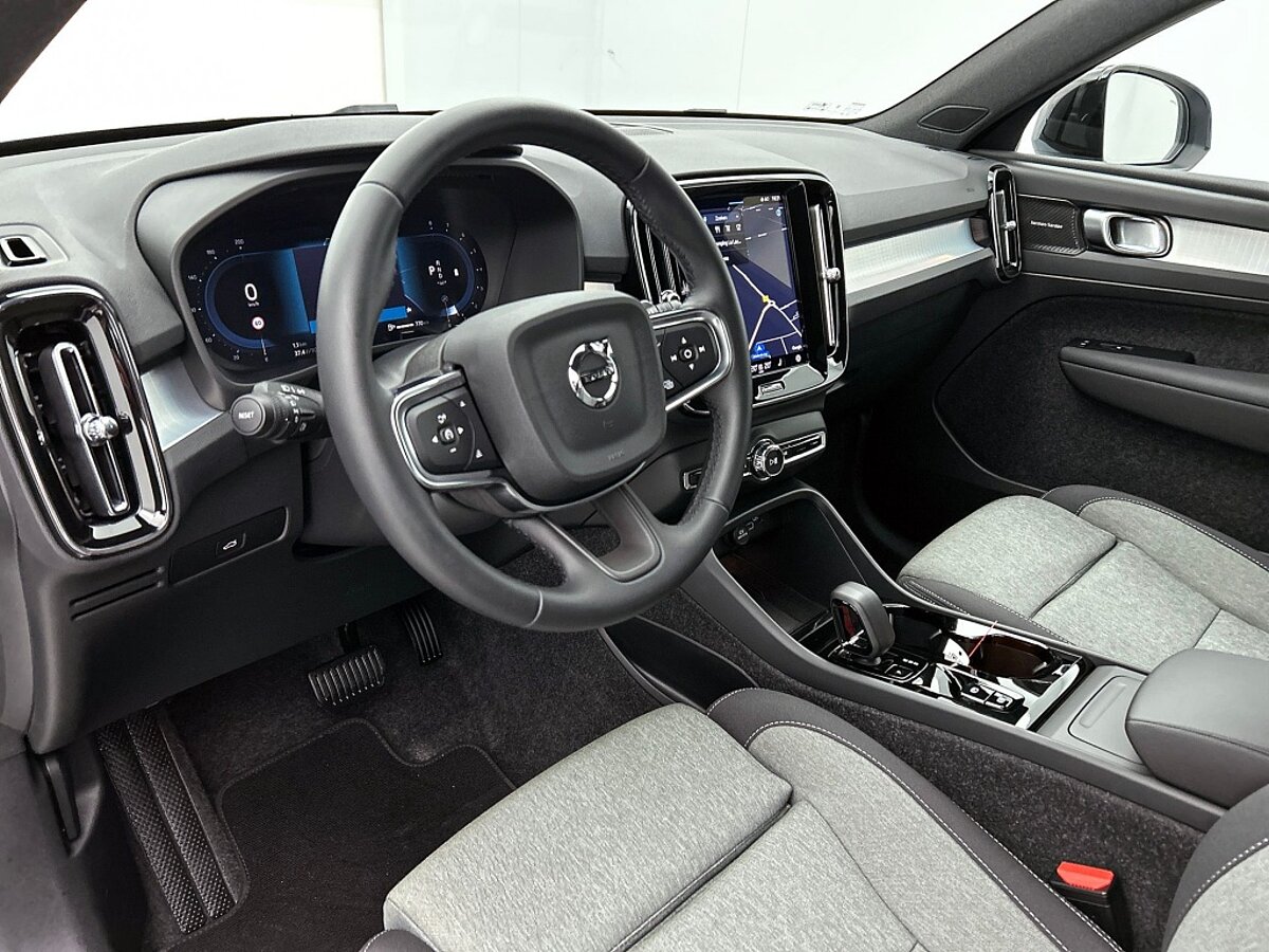 47544285 volvo xc40 2 0 b4 dark trekhaak blis memory seats h k 82
