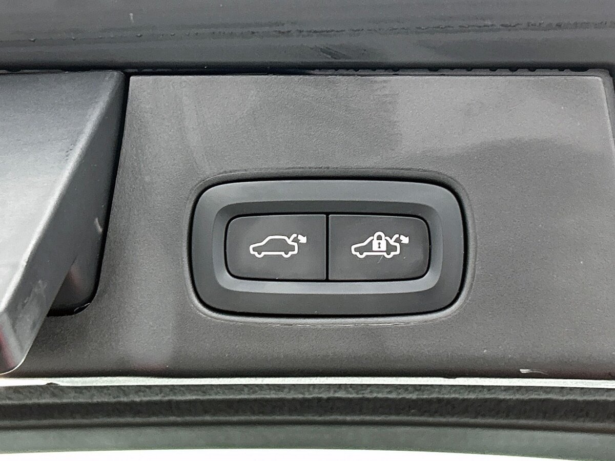 48303020 volvo v90 2 0 b4 inscription trekhaak leder panorama dak blis he 37