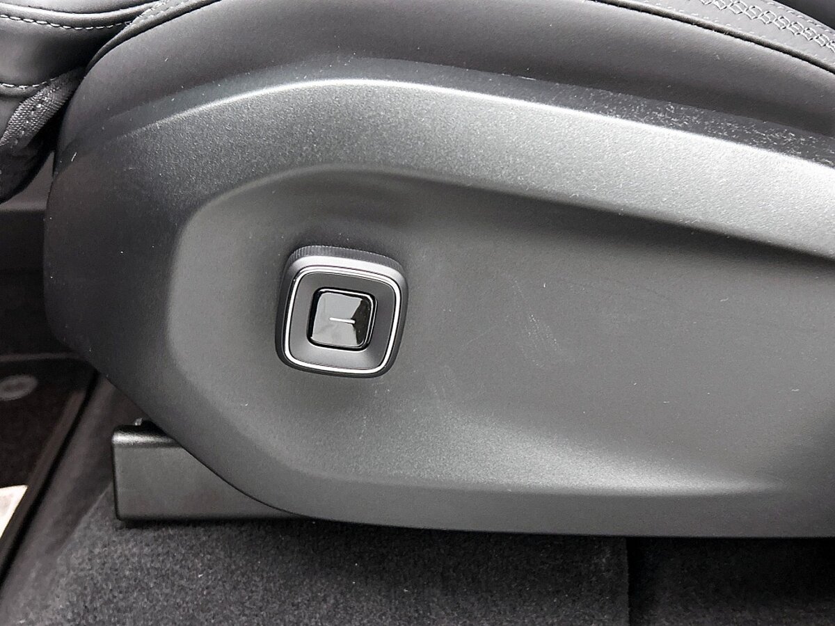 48676506 volvo ex90 ex 90 2wd core 7 zitter voorraad onyx black nordico microt 43a613