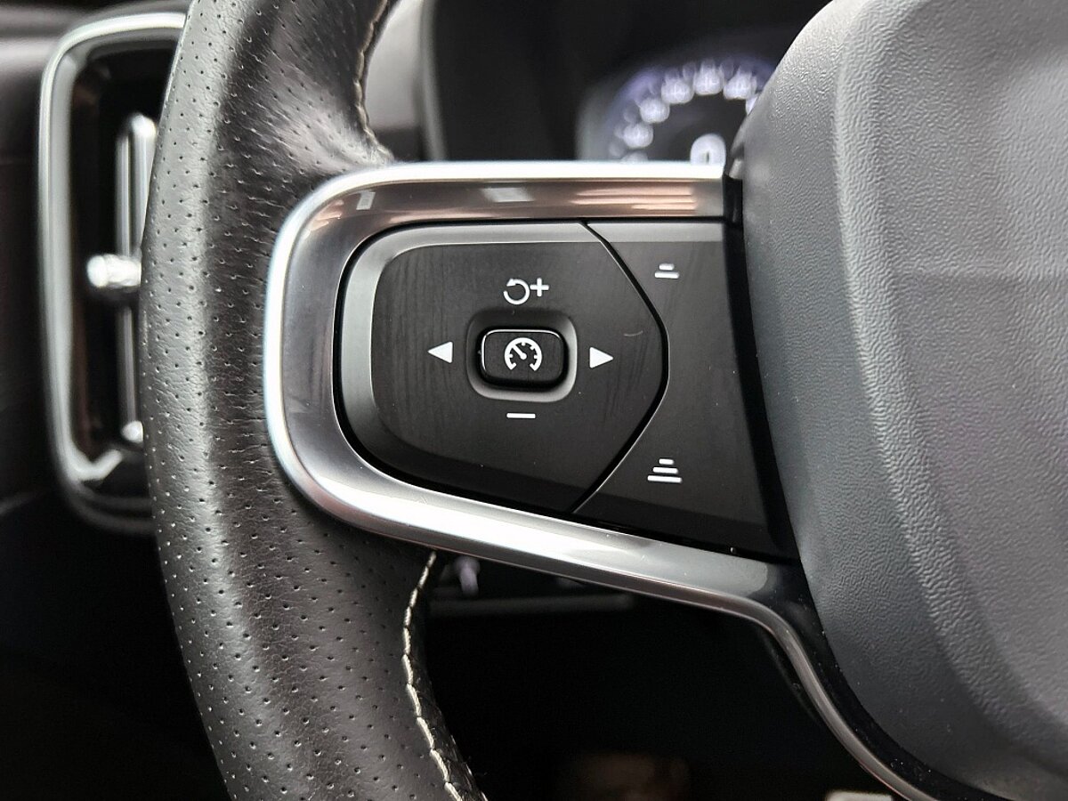 49484366 volvo xc40 t3 geartronic r design adaptive cruise trekhaak climate 6 02