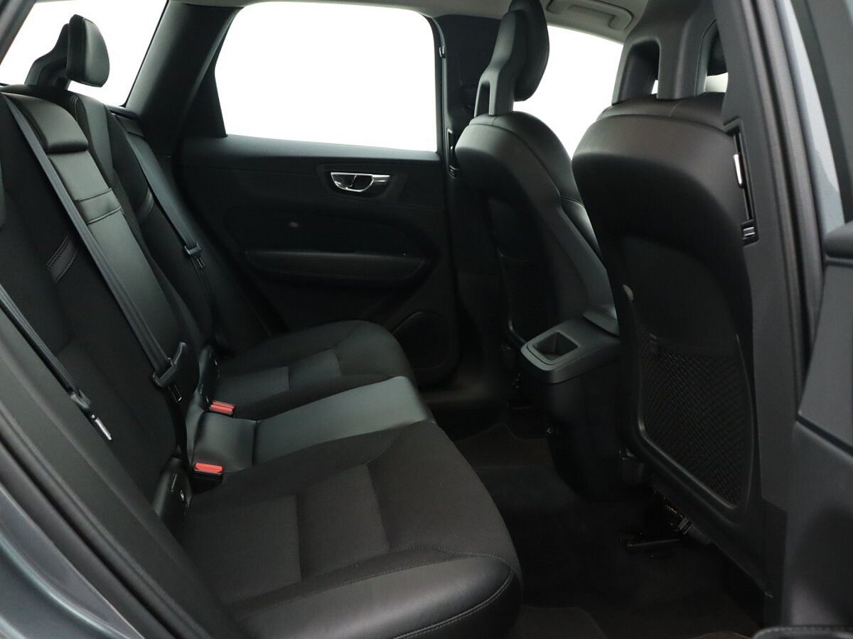 35868279 volvo xc60 2 0 t5 awd momentum b79b5e