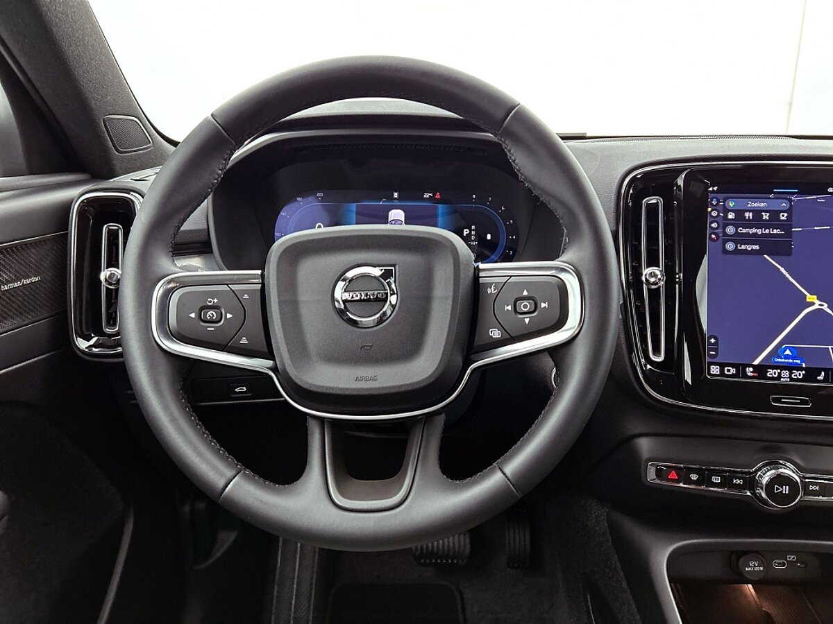 47544285 volvo xc40 2 0 b4 dark trekhaak blis memory seats h k 98