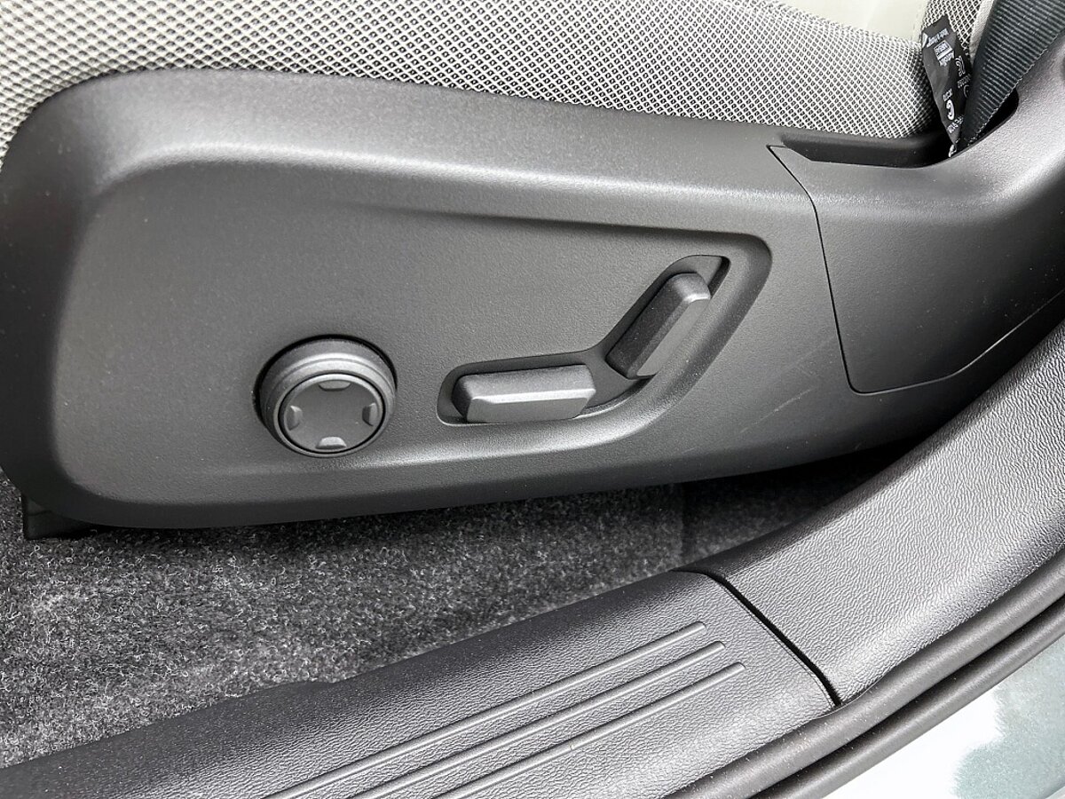 48928127 volvo ex40 ultra extended range 94