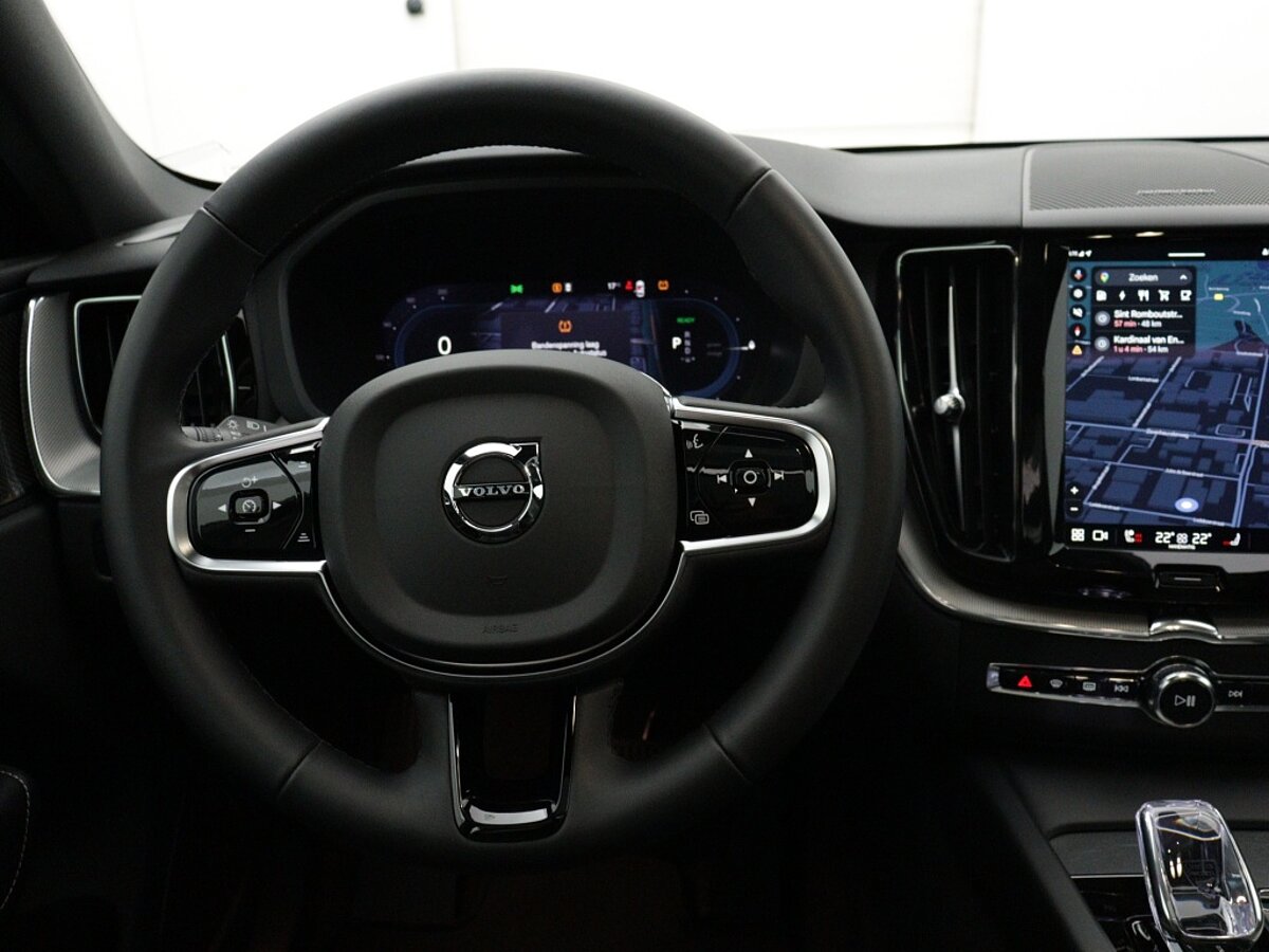 43852731 volvo xc60 2 0 t8 awd plus black edition trekhaak harman kardon full 7 04