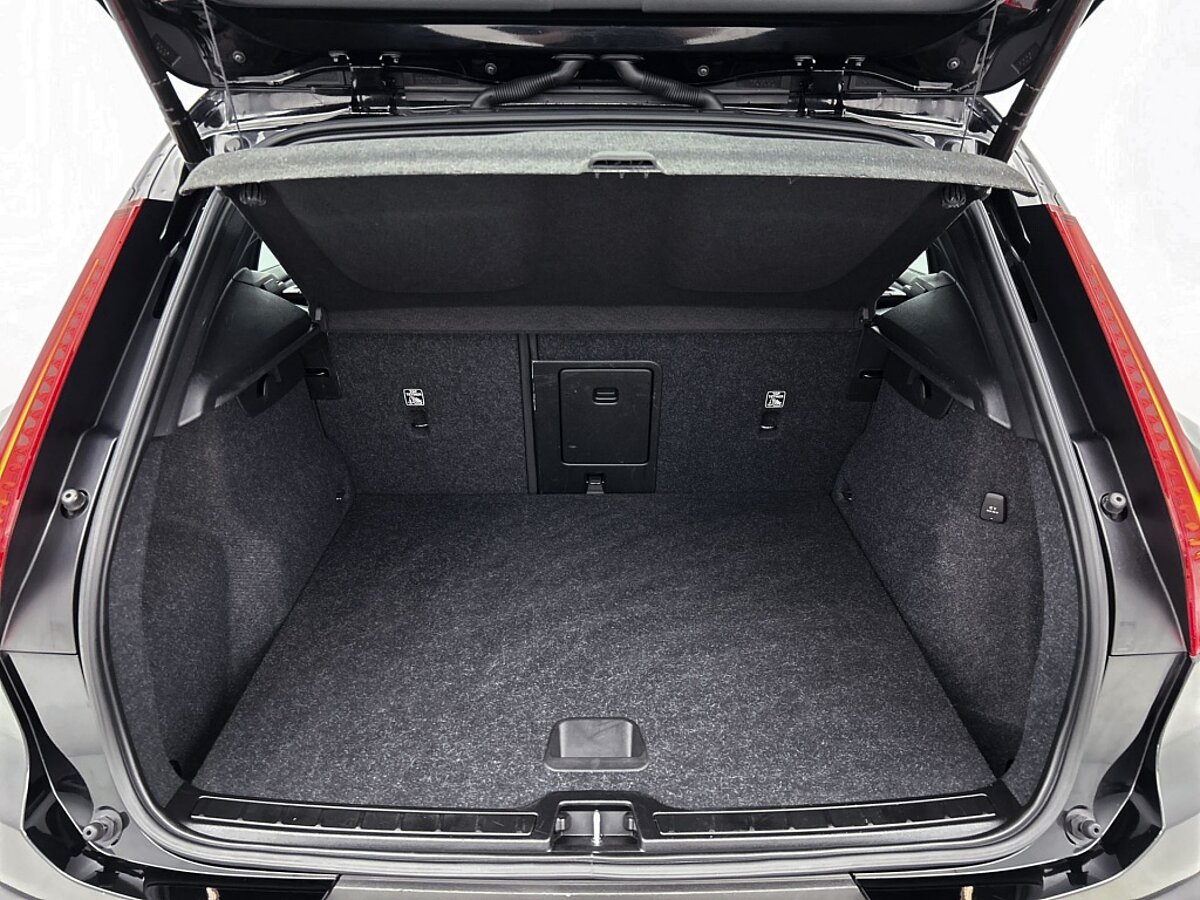 44515469 volvo xc40 t4 recharge r design adaptive cruise stoelverwarming 42