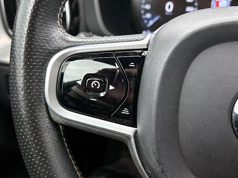 47249816 volvo xc60 2 0 t8 awd r design panoramadak alcantara leder 6 01