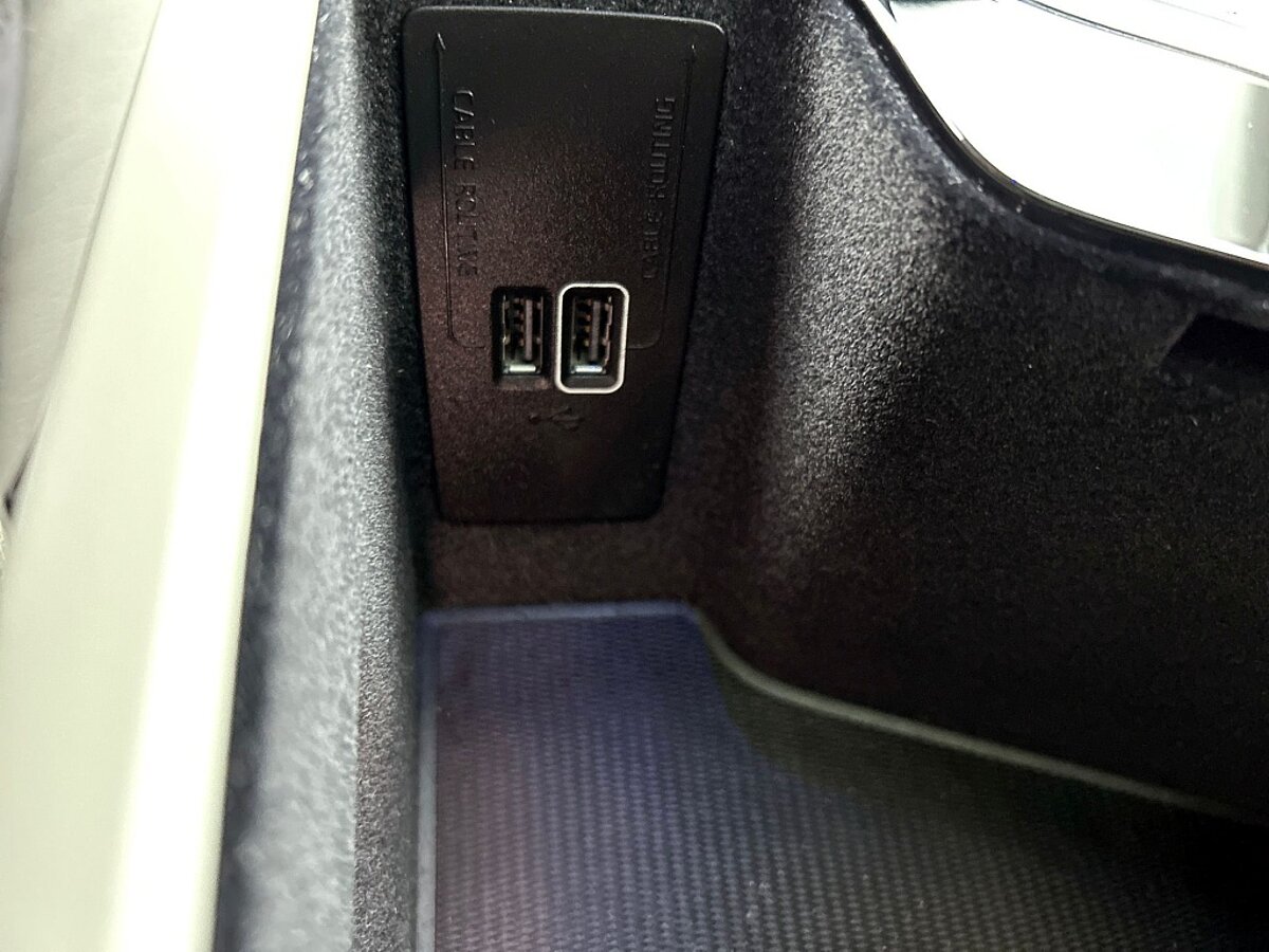 47390119 volvo xc90 2 0 t8 awd inscription intro edition bfb3c0